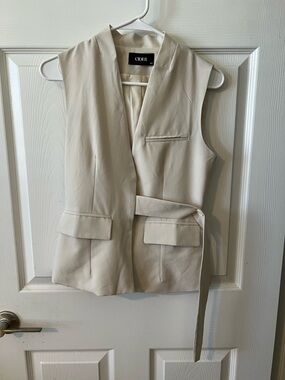 Cider Cream Sleeveless Belted Blazer Vest top